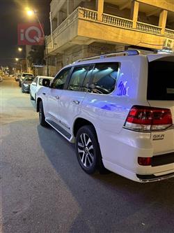 تويوتا لاندكروزر